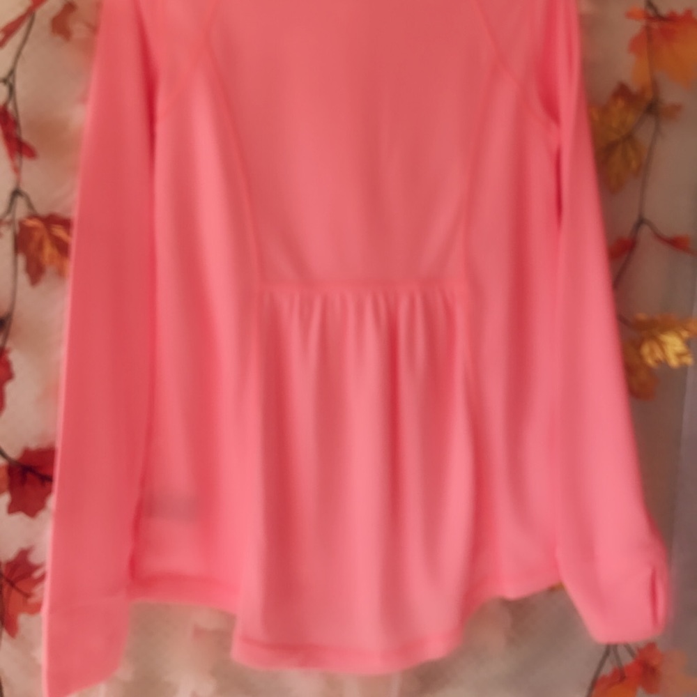 Xersion Slim Fit Activewear Top - Picture 8 of 8